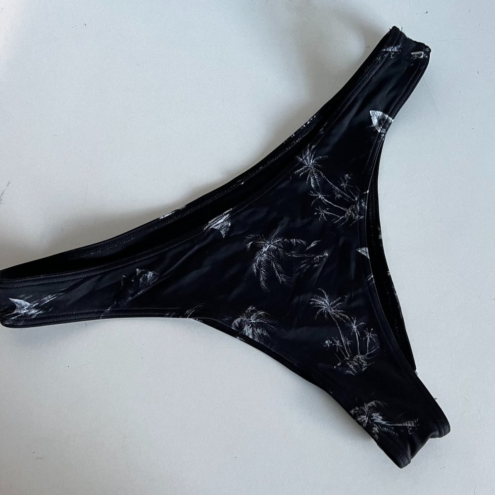 RVCA Cheeky Swimsuit Bottoms - Shark Tail Print - Size XL